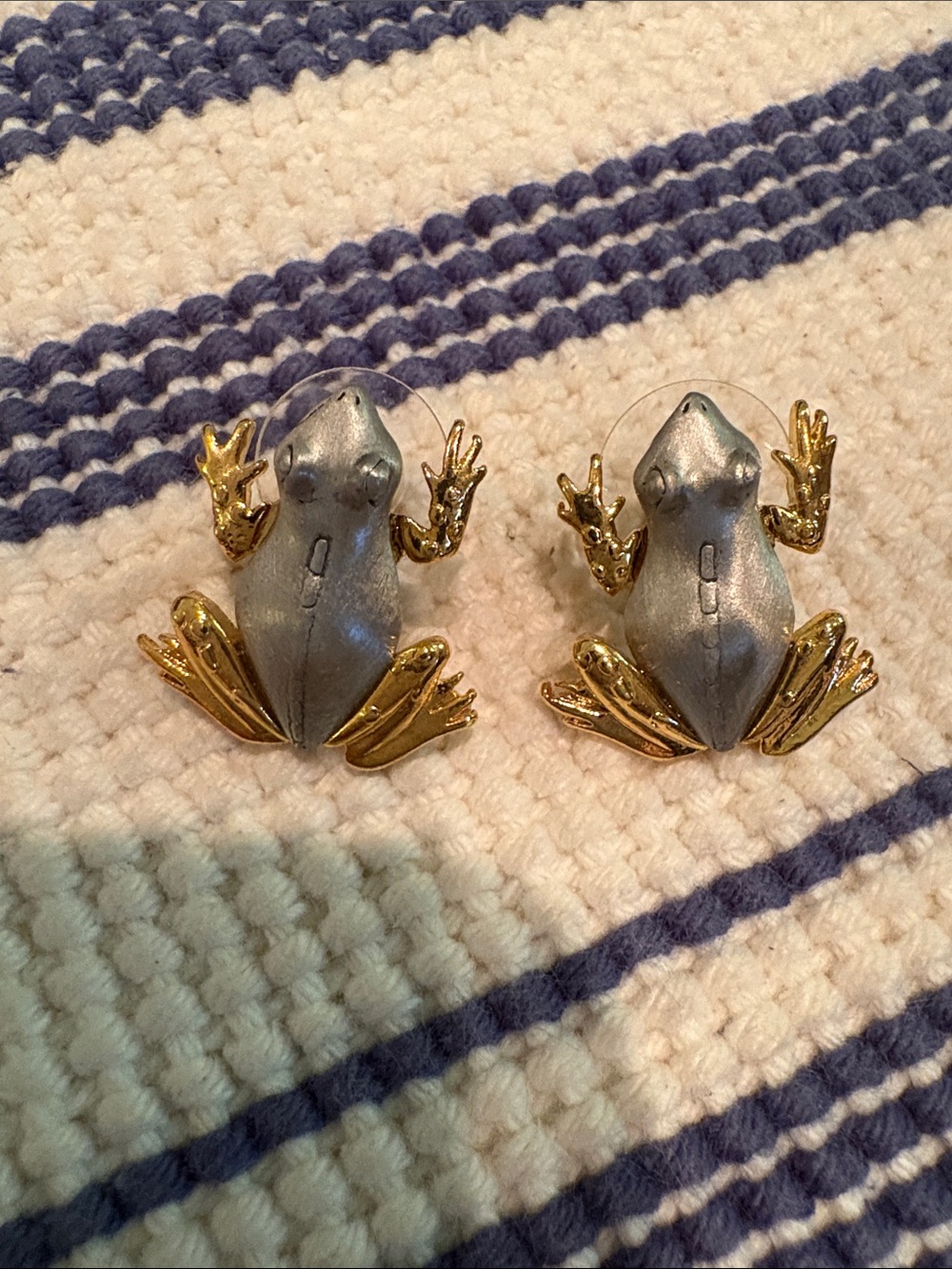 EUC Gold & Silver Tone Frog Pierced Earrings